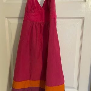 💕💕TRINA TURK silk halter dress💕💕 Size 0. Cute tie in back. Beautiful colors!